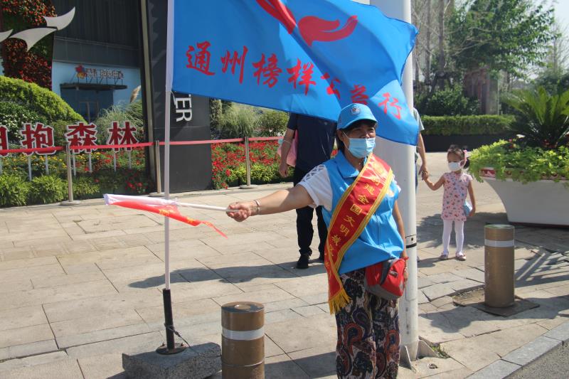 <strong>大鸡吧操美女视频</strong>